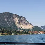 Apartment Levoasi 4 *