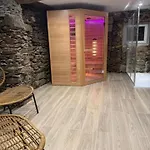 Apartment Levoasi 4 *