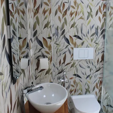 Levoasi 4 - Garden, Jacuzzi And Sauna Escape Apartment Levo