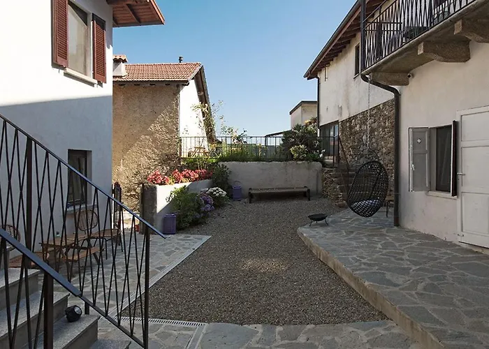 Levoasi 4 アパート Levo