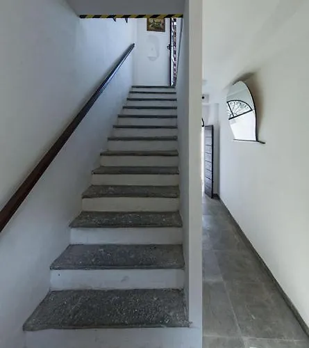 Levoasi 4 アパート Levo