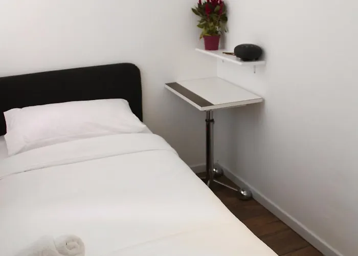 Levoasi 4 アパート